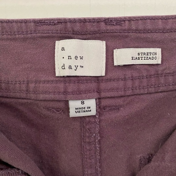 A New Day High-Rise Dusty Purple Stretch Cotton Cargo Utility Midi Shorts Size 8 - Picture 3 of 4